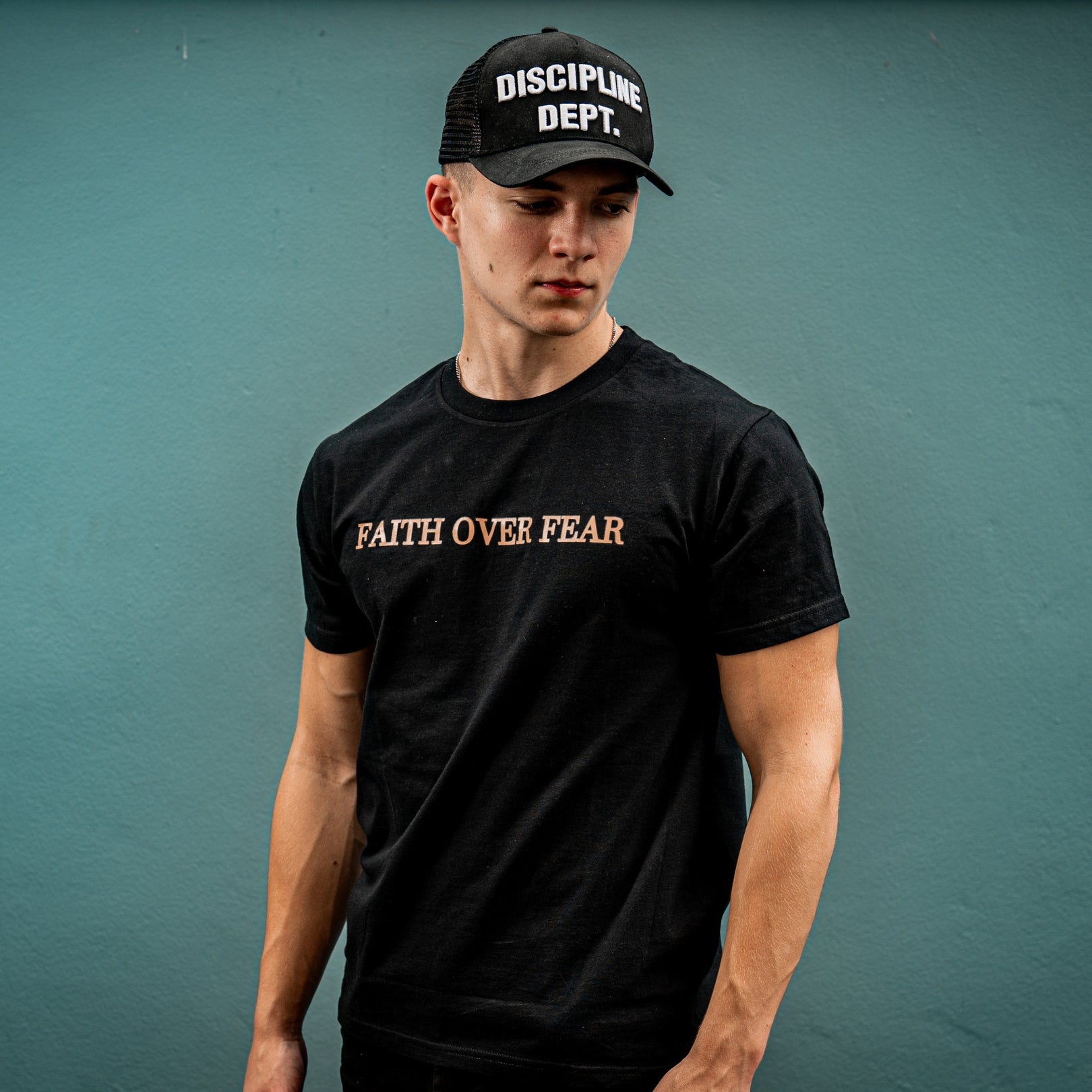 'FAITH OVER FEAR' TEE - BLACK